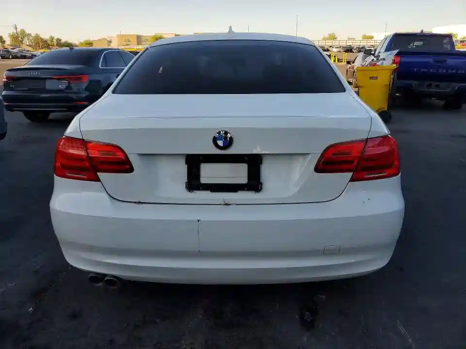 WBAKE5C52BE429934 2011 BMW 3 SERIES-5