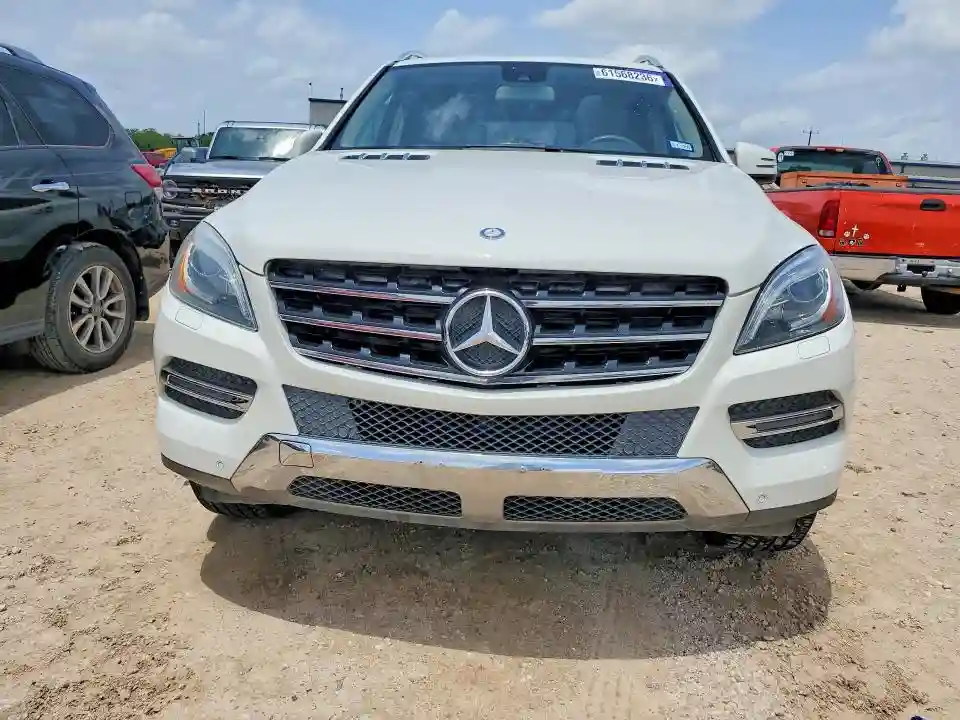 4JGDA5HB3DA199686 2013 MERCEDES-BENZ M-CLASS-4