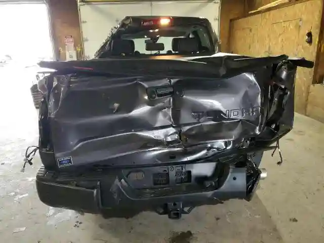 5TFHY5F18JX759528 2018 TOYOTA TUNDRA-5