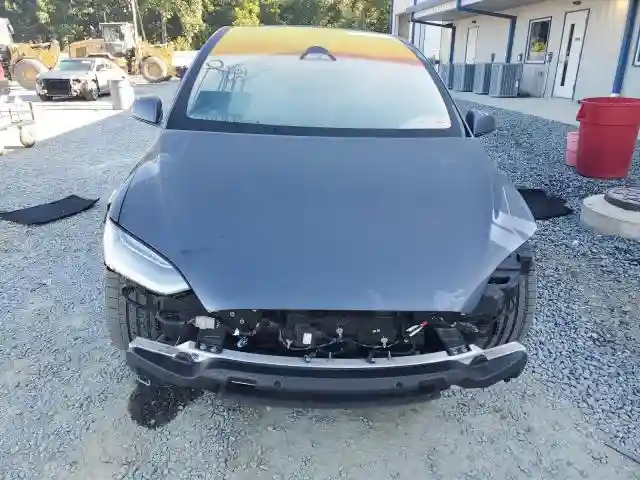 7SAXCBE60NF358970 2022 TESLA MODEL X-4