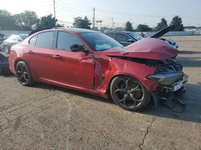ZARFAECN4J7598801 2018 ALFA ROMEO GIULIA-3