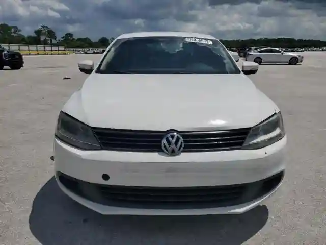 3VW3L7AJ8CM065374 2012 VOLKSWAGEN JETTA-4