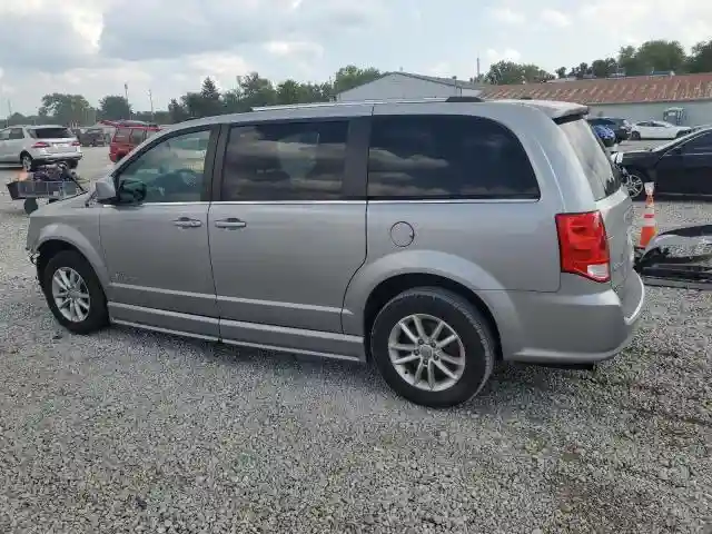 2C4RDGCG9JR215414 2018 DODGE CARAVAN-2
