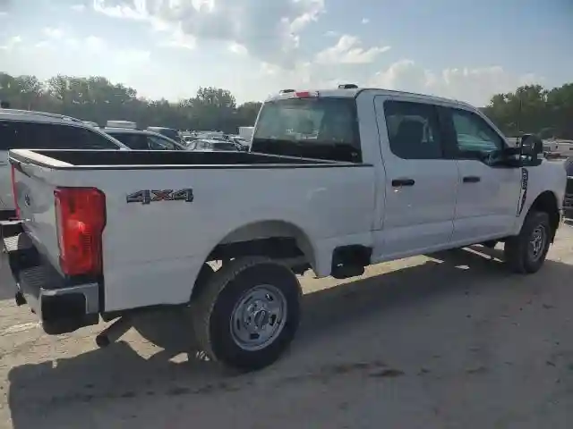 1FT7W2BA8REC30531 2024 FORD F250-2
