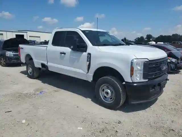 1FT7X2BA9SEC33084 2025 FORD F250-3
