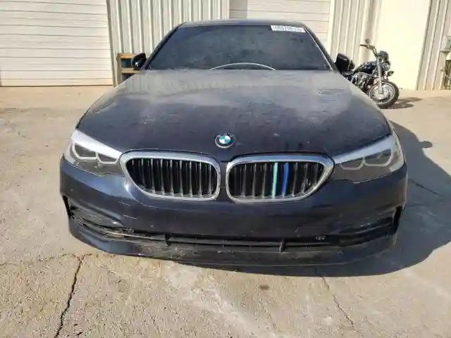 WBAJB1C5XJB084052 2018 BMW 5 SERIES-4