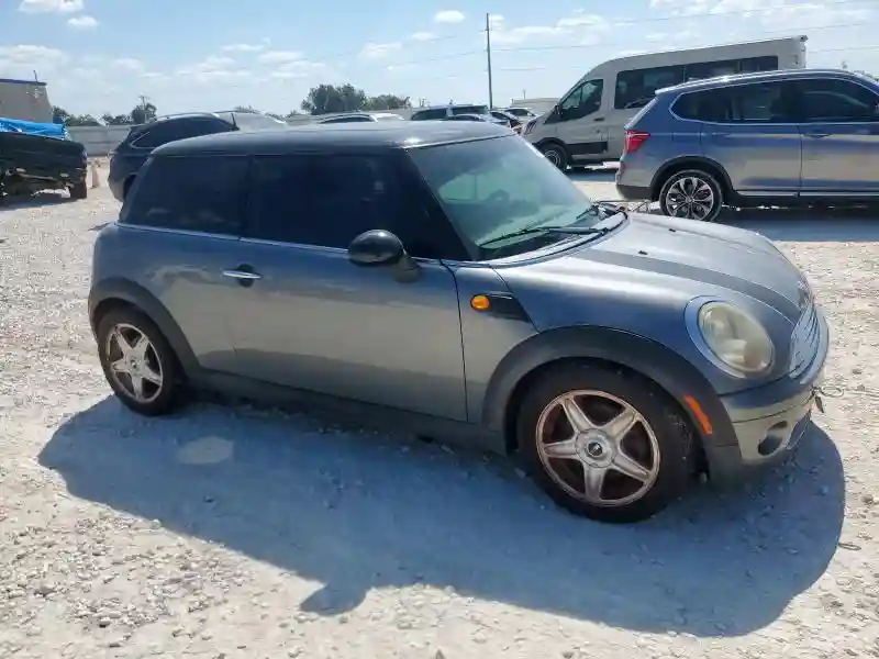 WMWMF3C53ATZ22963 2010 MINI COOPER-3