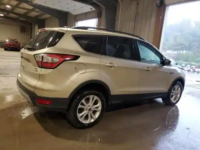 1FMCU9GD8JUB80686 2018 FORD ESCAPE-2