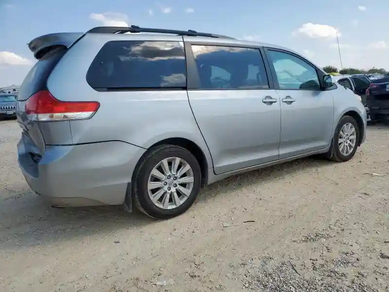 5TDDK3DC5CS048919 2012 TOYOTA SIENNA-2