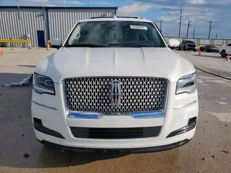 5LMJJ2LGXREL24295 2024 LINCOLN NAVIGATOR-4
