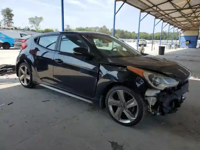 KMHTC6AE1DU176924 2013 HYUNDAI VELOSTER-3