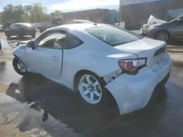 JF1ZNAA12D1716880 2013 SCION SCION-1