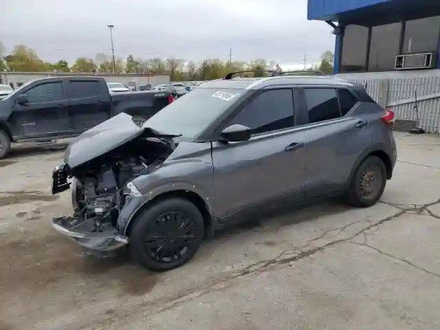 3N1CP5CU4JL533481 2018 NISSAN KICKS-0