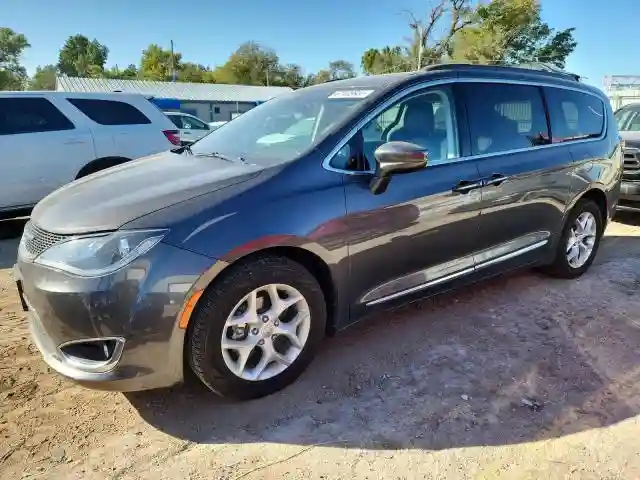 2C4RC1BG3HR785999 2017 CHRYSLER PACIFICA-0