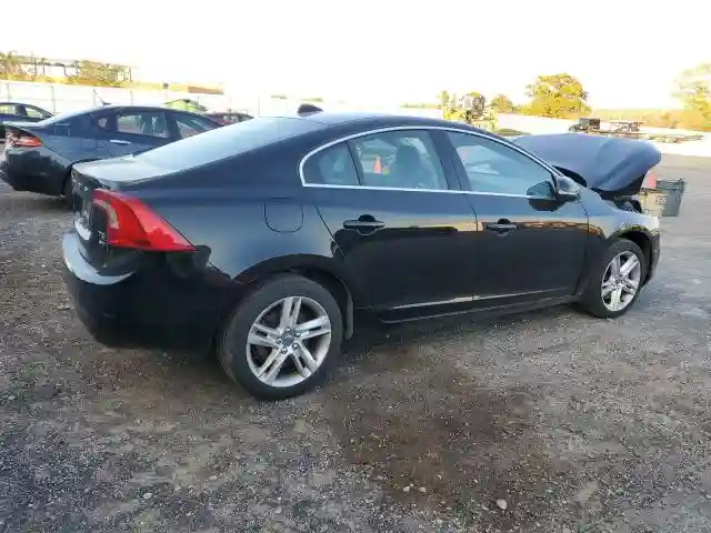 YV1612TK6F1356594 2015 VOLVO S60-2