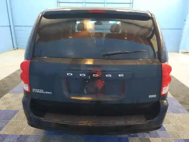 2C4RDGBG7JR362560 2018 DODGE CARAVAN-5