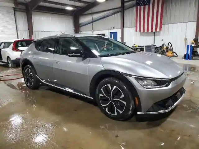 KNDC34LAXP5158486 2023 KIA ALL OTHER-3