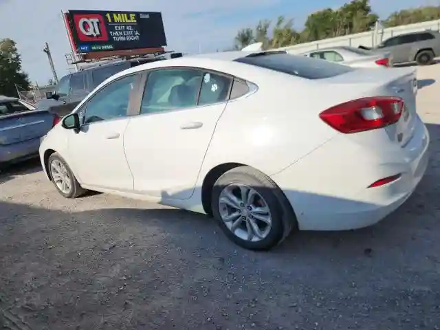 1G1BE5SM6K7146266 2019 CHEVROLET CRUZE-1