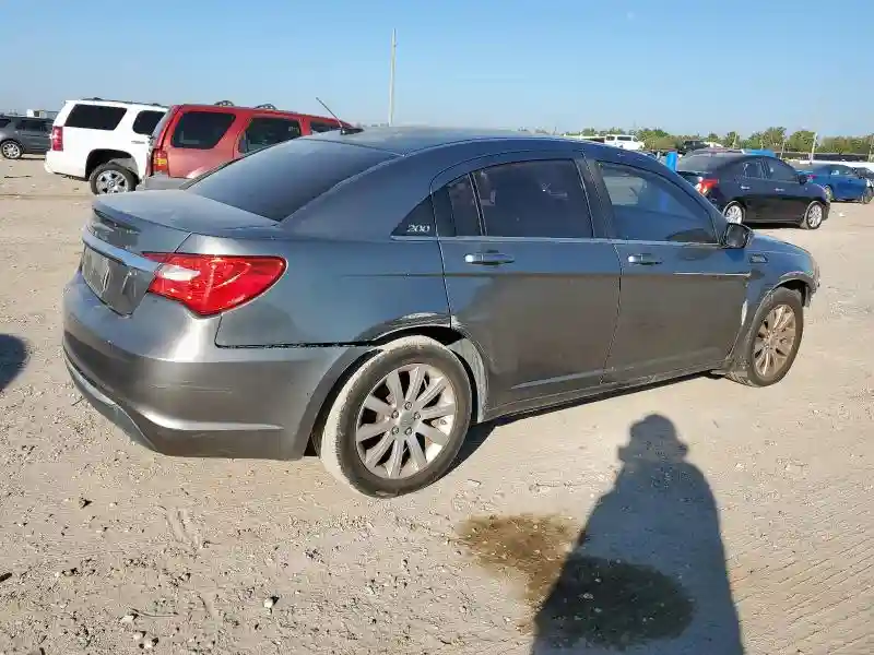 1C3CCBBB4CN175846 2012 CHRYSLER 200-2