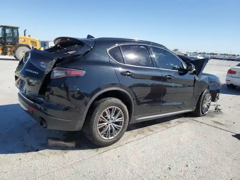 ZASPAKAN5R7D77436 2024 ALFA ROMEO STELVIO-2