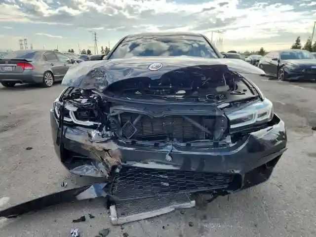 WBS83CH08PCL28431 2023 BMW M5-4