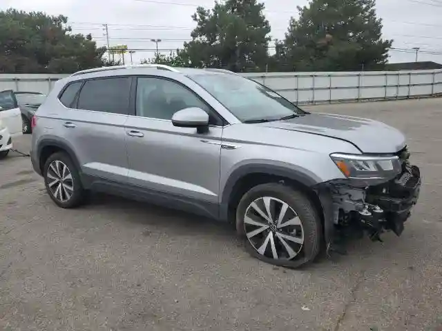 3VVEX7B2XRM103320 2024 VOLKSWAGEN TAOS SE-3