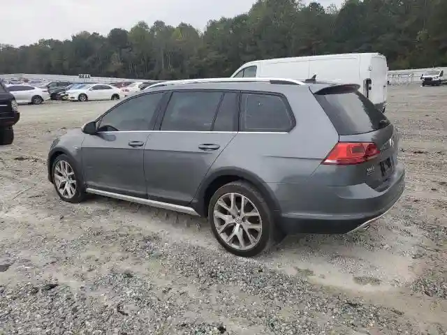 3VWH17AU5HM513499 2017 VOLKSWAGEN GOLF-1