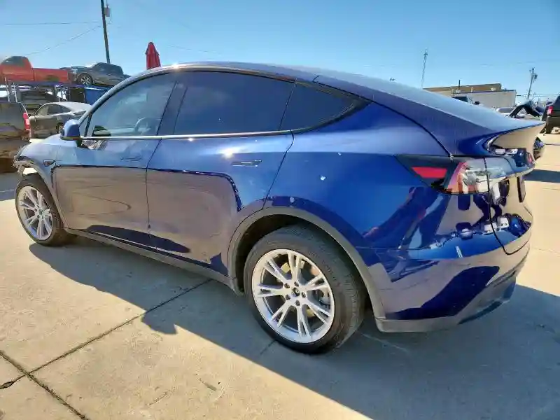 7SAYGDEE1PA080284 2023 TESLA MODEL Y-1