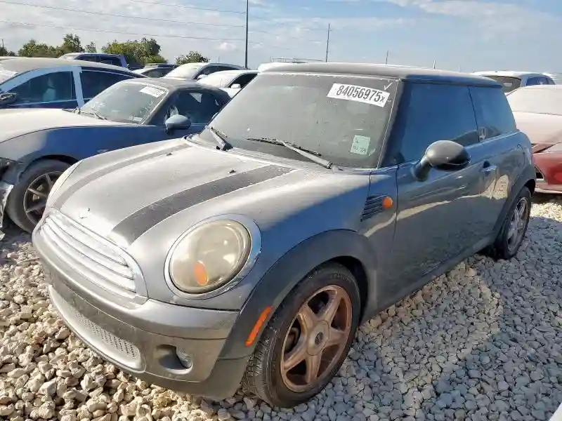 WMWMF3C53ATZ22963 2010 MINI COOPER-0