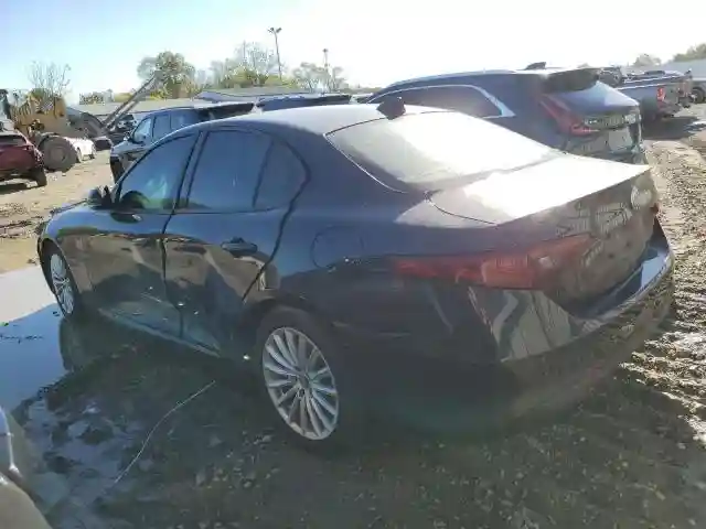ZARFAMAN3N7655217 2022 ALFA ROMEO GIULIA-1
