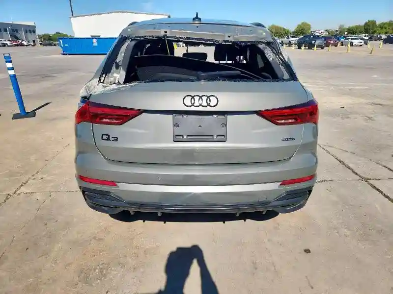 WA1EECF30N1039242 2022 AUDI Q3-5