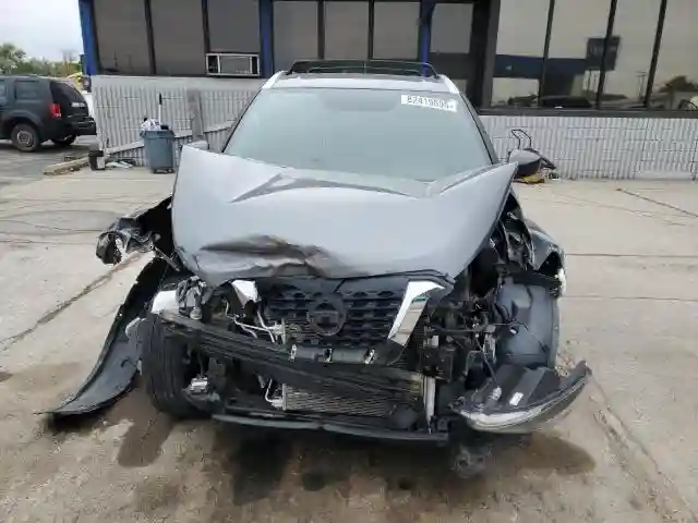 3N1CP5CU4JL533481 2018 NISSAN KICKS-4