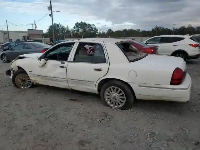2MEBM7FVXAX620154 2010 MERCURY GRMARQUIS-1