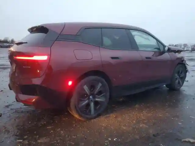 WB523CF06RCN22986 2024 BMW IX XDRIVE5-2