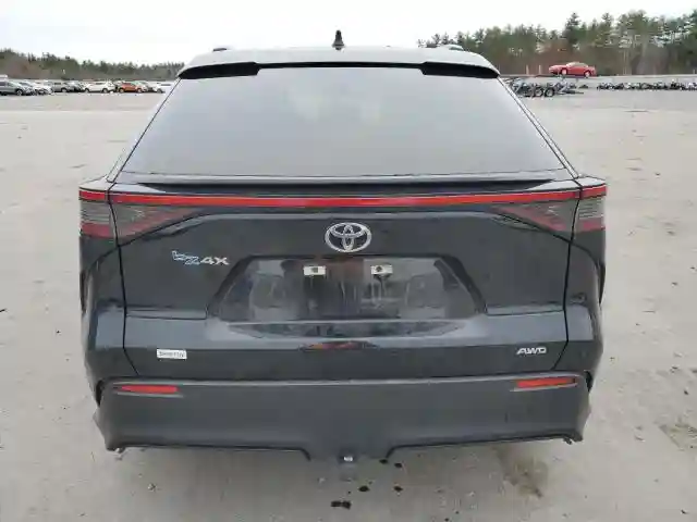 JTMABACA6PA015440 2023 TOYOTA BZ4X XLE-5