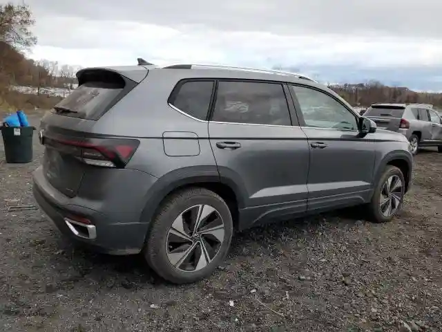 3VVUC7B22SM026164 2025 VOLKSWAGEN TAOS SE-2