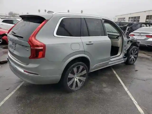 YV4H60PF9S1335490 2025 VOLVO XC90 ULTRA-2