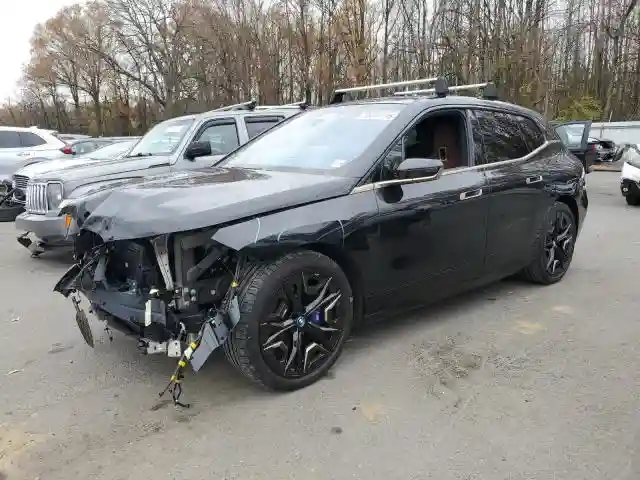 WB533CF04PCM51160 2023 BMW IX M60-0