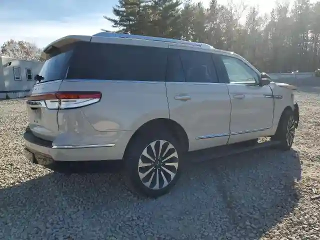 5LMJJ2LG4REL17777 2024 LINCOLN NAVIGATOR-2