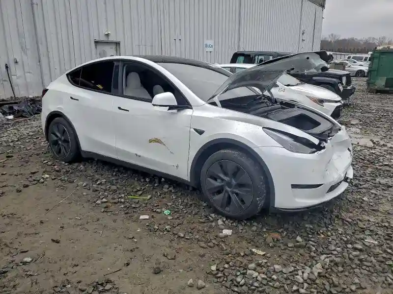 7SAYGDEE4SA355042 2025 TESLA MODEL Y-3
