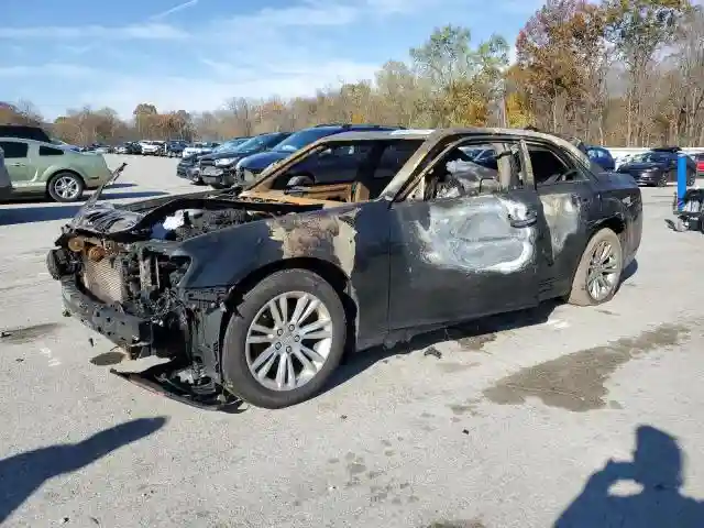 2C3CCAEG5HH662474 2017 CHRYSLER 300-0