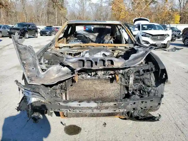 2C3CCAEG5HH662474 2017 CHRYSLER 300-4