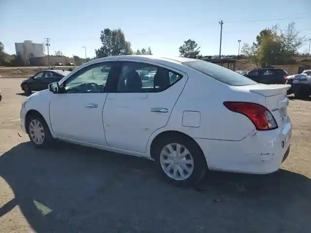 3N1CN7AP8JL841803 2018 NISSAN VERSA-1