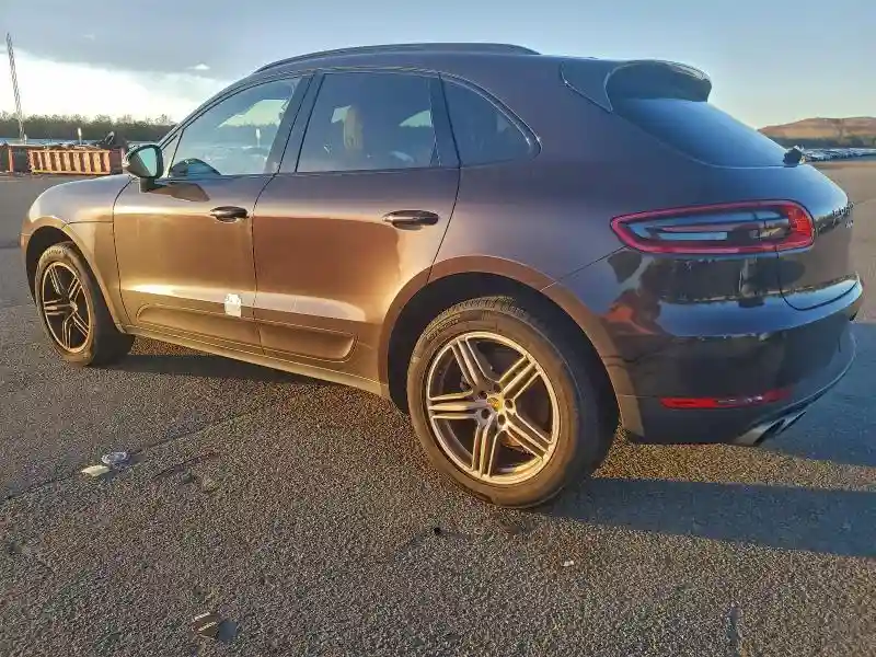 WP1AB2A53JLB39588 2018 PORSCHE MACAN-1