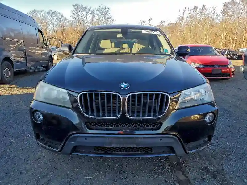 5UXWX9C58D0A11093 2013 BMW X3-4