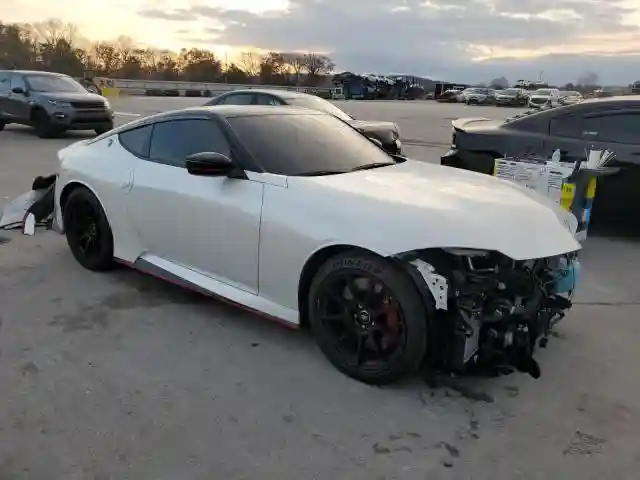 JN1BZ4CH5RM367296 2024 NISSAN Z NISMO-3