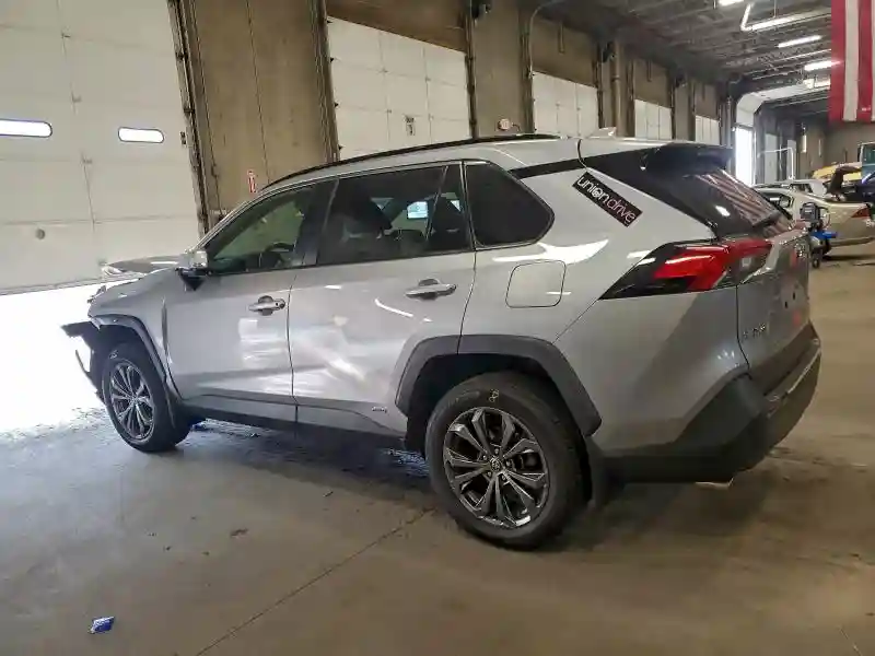 JTMB6RFV7ND058251 2022 TOYOTA RAV4-1