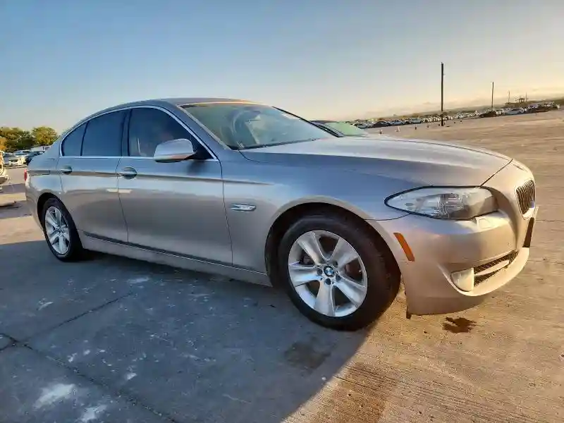 WBAXG5C50DDY35574 2013 BMW 5 SERIES-3