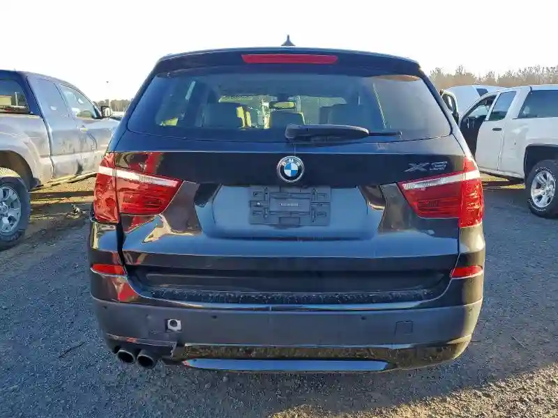 5UXWX9C58D0A11093 2013 BMW X3-5