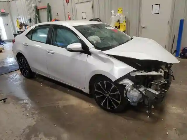 5YFBURHE7JP829589 2018 TOYOTA COROLLA-3